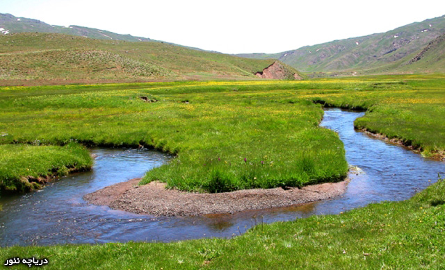 دریاچه نئور